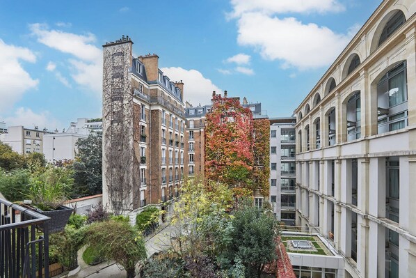 Apartment | Property grounds
