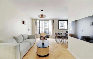 Apartment | Living area
