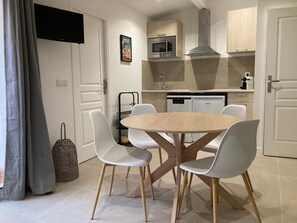 Nhà | Khu ăn uống