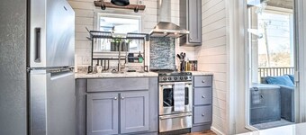 Tiny Retreat Gated Rural Haven