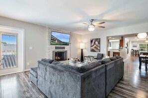 Smart TV, fireplace, video games, offices