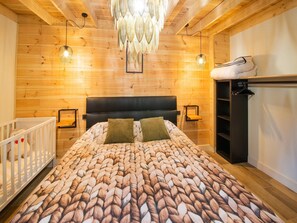 Chalet | 2 Schlafzimmer, individuell eingerichtet, Bettwäsche
