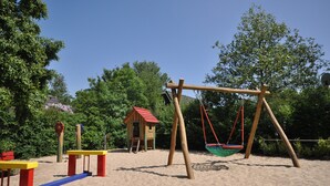Bungalow | Children's area - Bungalow in North Holland by the Coast (Sint Maartensvlotbrug)
