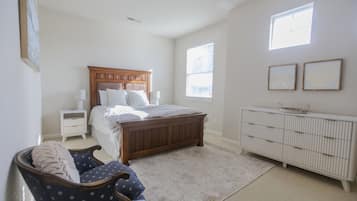 4 bedrooms, desk, travel crib, free WiFi