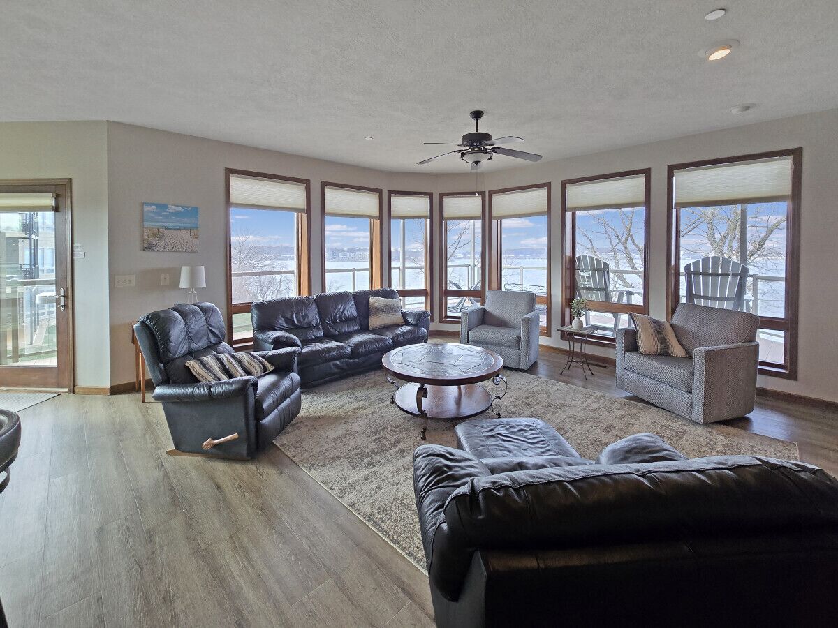 智能電視、壁爐