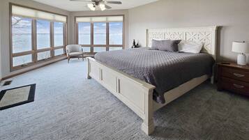 3 bedrooms, iron/ironing board, travel crib, free WiFi