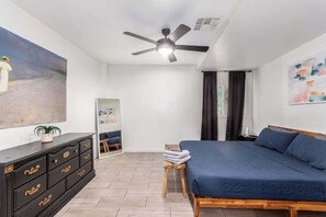 3 bedrooms, iron/ironing board, travel crib, free WiFi