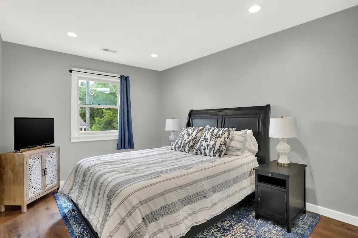 3 bedrooms, WiFi, bed sheets