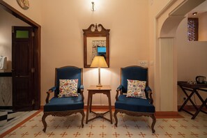 Luxury Double Room, Corner | In-room safe, desk, laptop workspace, blackout curtains - Cavalry Villa Bikaner (Bikaner)