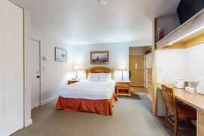 Bügeleisen/Bügelbrett, Internetzugang, Bettwäsche