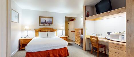 مكواة/لوح كي وخدمة الإنترنت وملاءات أسرّة