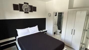 Superior Penthouse, Terrace, Courtyard View | Hypo-allergenic bedding, memory foam beds, in-room safe