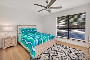 3 chambres, fer et planche à repasser, Wi-Fi gratuit, draps fournis