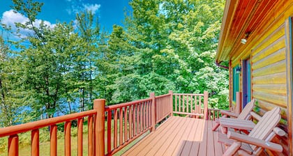 Beautiful Lakefront Cabin with a Private Dock, Firepit, and Large Yard!