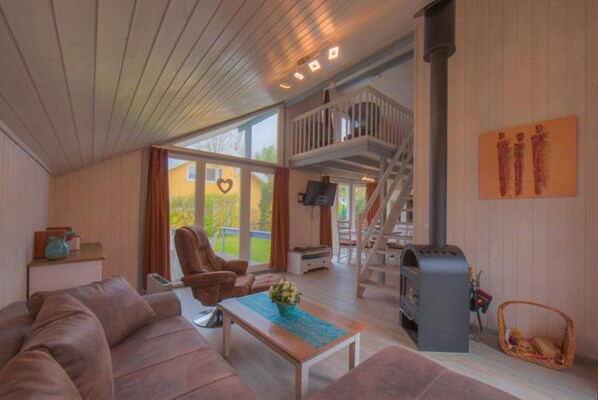 House | Living room