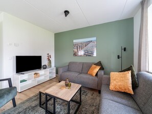 House | Living room - Luxurious Holiday Home With Parking (Scherpenisse)