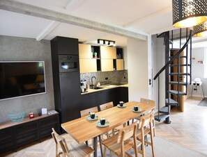 Private kitchen - Holiday Home on the Lake Shore, Sauna, Jacuzzi (gmina Stężyca)