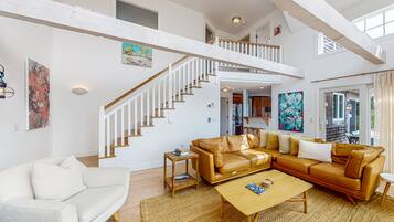 TV, fireplace, ping pong