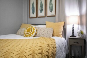 1 bedroom, iron/ironing board, WiFi, bed sheets