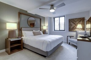 2 bedrooms, iron/ironing board, travel cot, WiFi - Sojourn  Courtland Towers 2 BR | 2 Bath (Arlington)