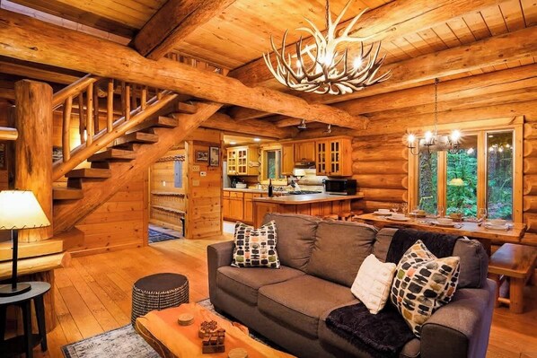 Smart TV, fireplace, offices