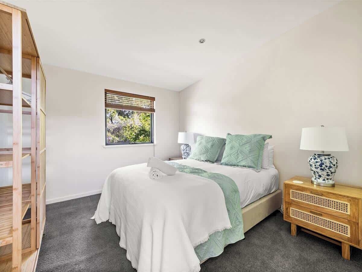 5 Schlafzimmer, Bügeleisen/Bügelbrett, WLAN, Bettwäsche