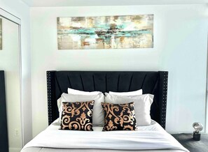1 bedroom, WiFi - Toronto closer Budwiser walk Scotiabank arena 6mins with uber , Rogers Centre . (Toronto)