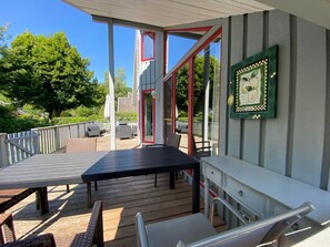 House | Balcony - Exklusives Skandinavisches Ferienhaus (Mirow)