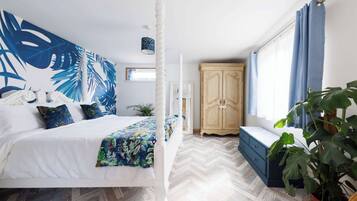 5 bedrooms, WiFi, bed sheets