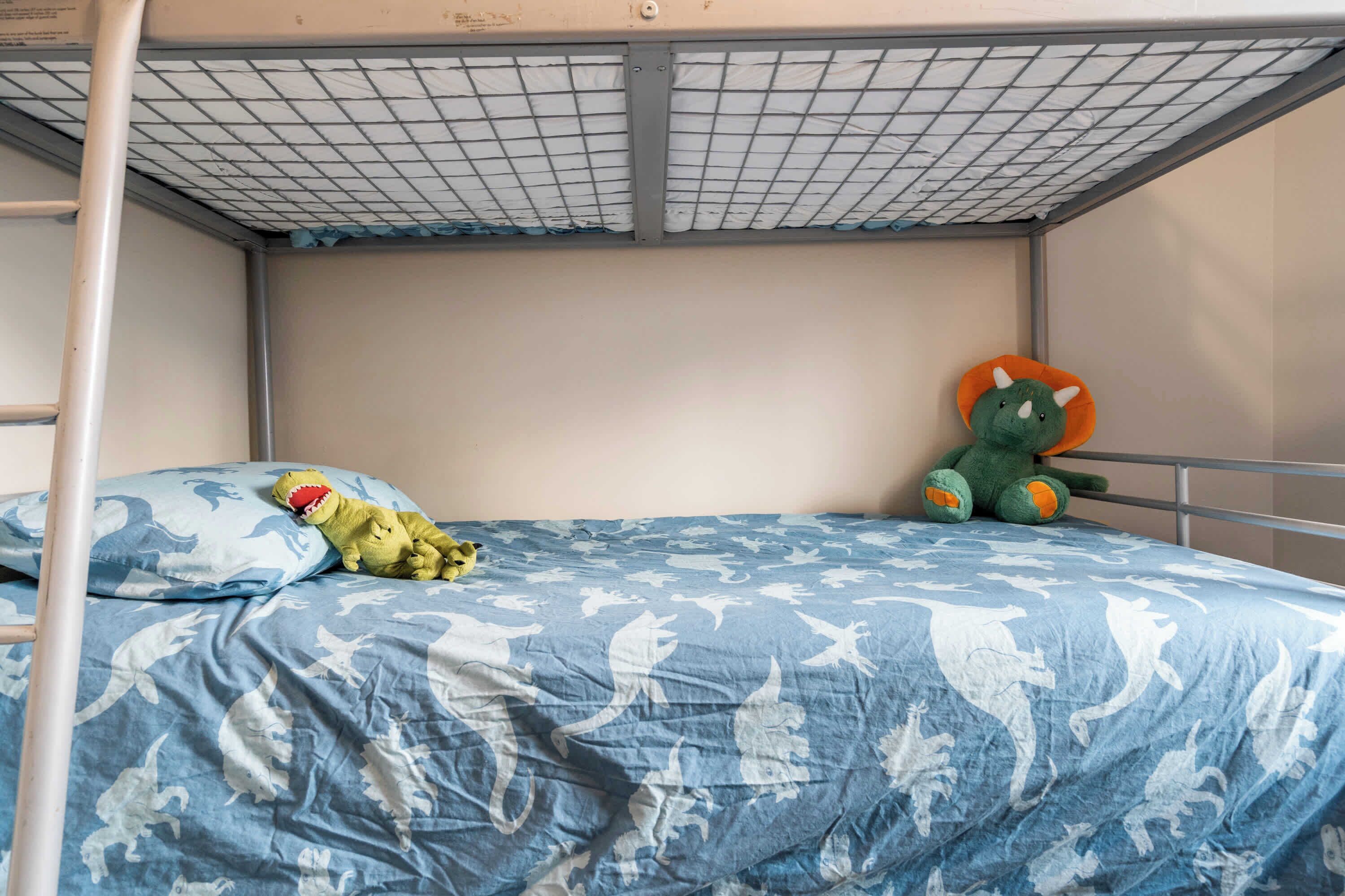 4 slaapkamers, een strijkplank/strijkijzer, reisbedje, wifi