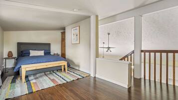 4 bedrooms, iron/ironing board, travel cot, WiFi
