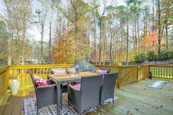 Woodstock Vacation Rental | 4BR | 3BA | 5 Steps to Enter | 3,088 Sq Ft