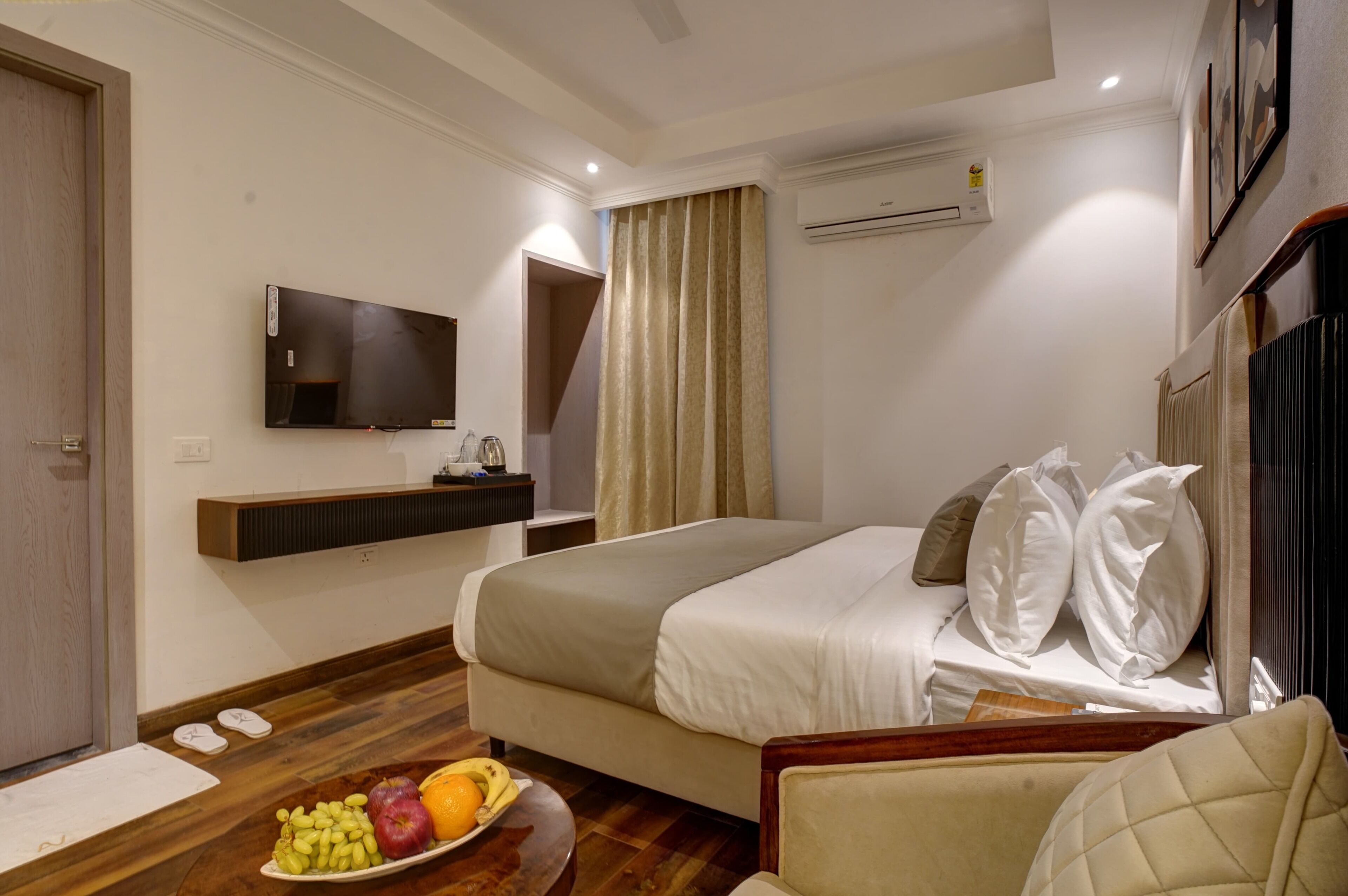 Photo - IVA Premium Delhi Airport - FREE Drop or Airport Pickup