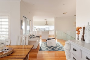 Interior - Located in the Mindarie Marina a Luxury House in a Perfect Location (Mindarie)