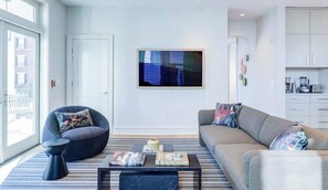 Offices - Jefferson Guest House | Entirely Renovated (Charlottesville)