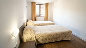 2 bedrooms, Internet, wheelchair access