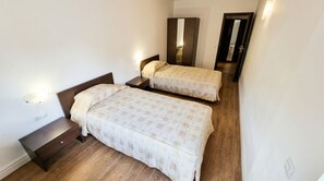 2 bedrooms, internet, wheelchair access