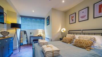 1 bedroom, iron/ironing board, travel cot, WiFi