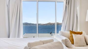 4 bedrooms, iron/ironing board, travel crib, WiFi