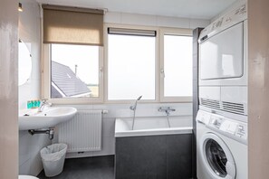 House | Bathroom