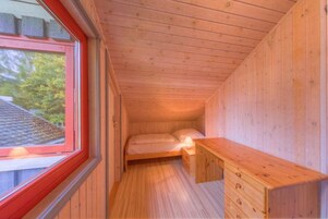 3 habitaciones y muebles diferentes 
