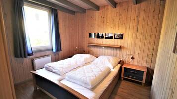 3 bedrooms, individually furnished