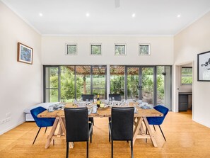 Dining - 6Beds Countryside Paradise w/ Horses Mins to Mall (Moggill)