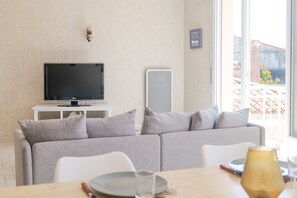 TV, books