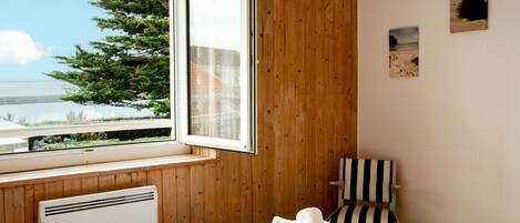 2 bedrooms, internet