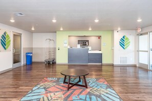 Lobby - WoodSpring Suites Buford near Mall of Georgia-Lake Lanier (Buford)