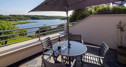 4 Harbour Heights - Sea Views that Wow