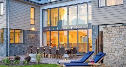 Seamist -  sleeps 16 guests in 8 bedrooms