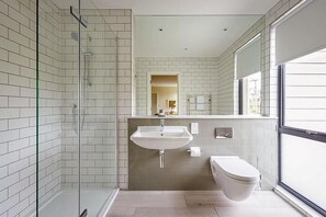 Douche, séchoir à cheveux