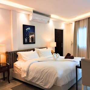 Studiosuite – premium, resort-utsikt | Safe på rommet, blendingsgardiner, lydisolert og wi-fi (inkludert)